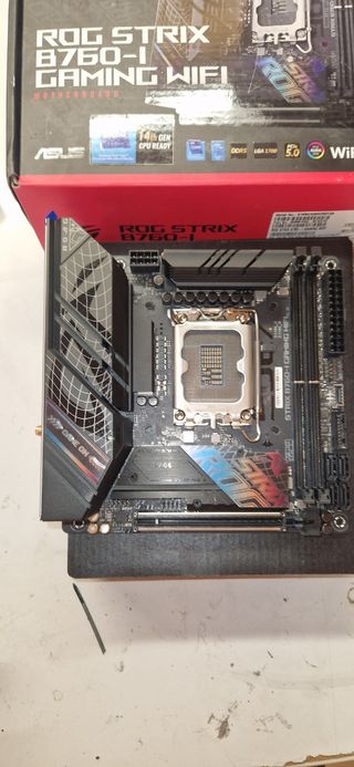 Placa Base ASUS ROG STRIX B760-I GAMING WIFI