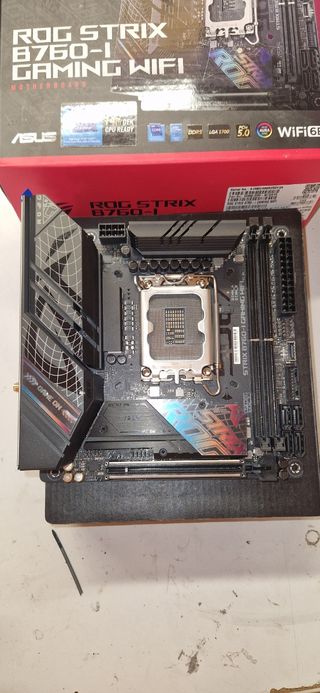 Placa Base ASUS ROG STRIX B760-I GAMING WIFI