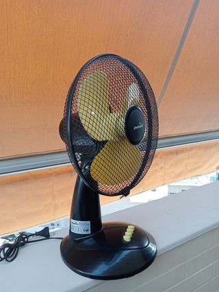 Ventilador Joytech Negro y amarillo