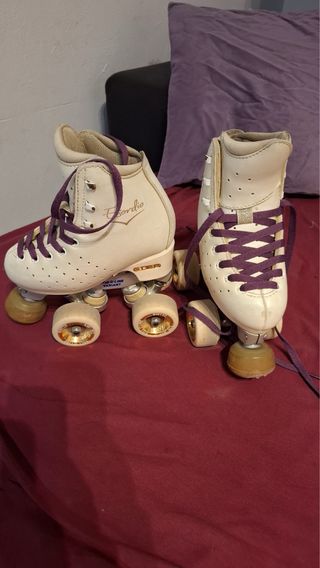 Patines Artísticos Blancos con Cordones Morados
