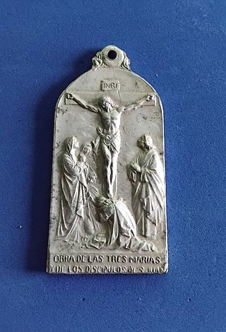 Lote de medallas religiosas