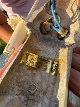 Lámpara de pared beige y gris