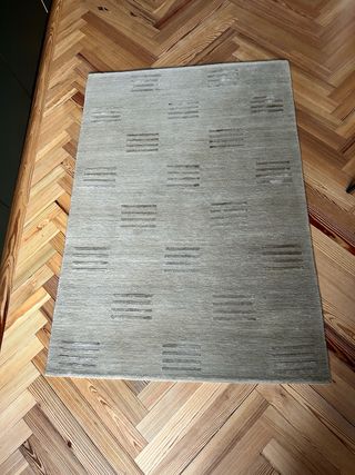 Tappeto beige/grigio in lana e seta