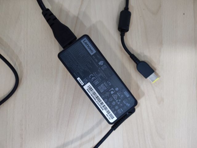 Ordenador Portátil Lenovo mod. V130