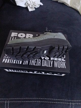 Zapatos de seguridad grises