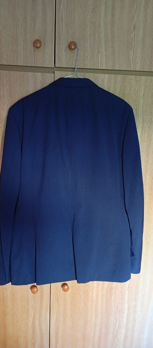Traje de hombre azul
