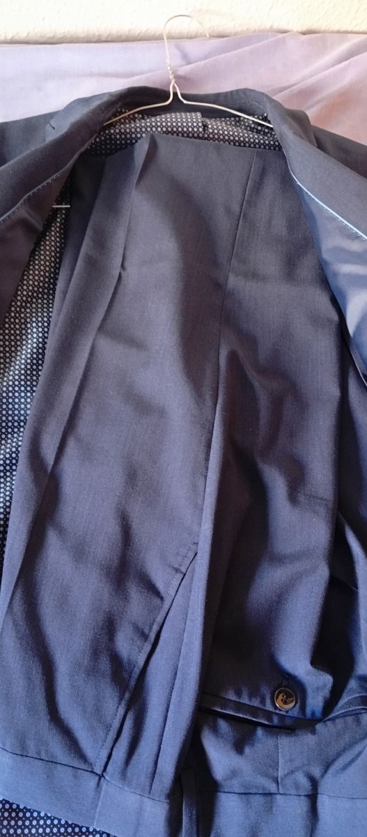 Traje de hombre azul