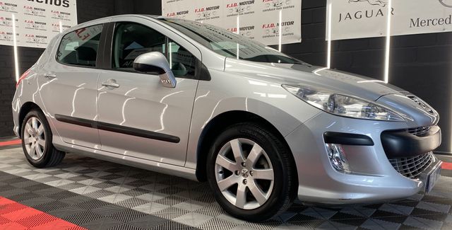 Peugeot 308 Premium 1.6 VTi 120