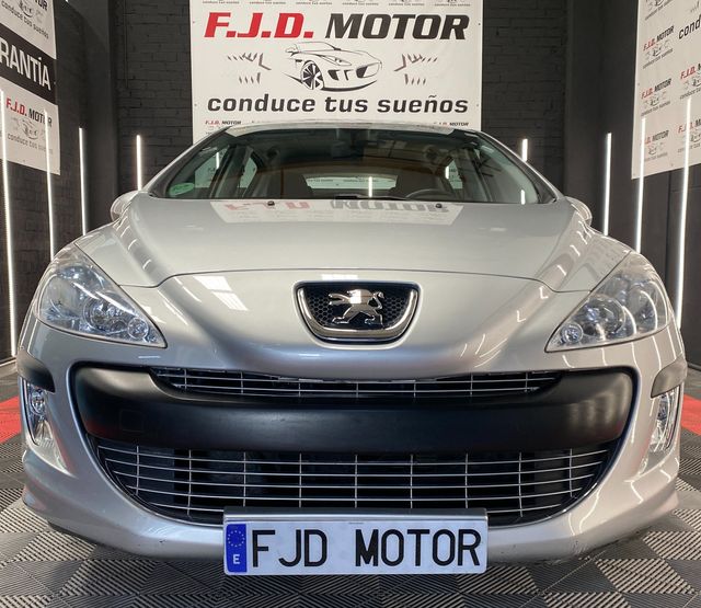 Peugeot 308 Premium 1.6 VTi 120