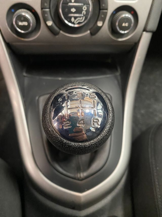 Peugeot 308 Premium 1.6 VTi 120