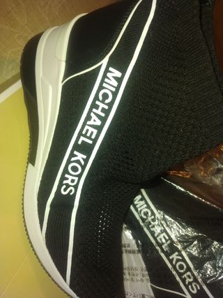 Botín Michael Kors Negro Talla 38