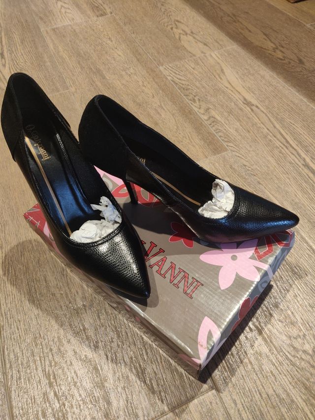 Zapatos de tacón negros Galvanni mujer