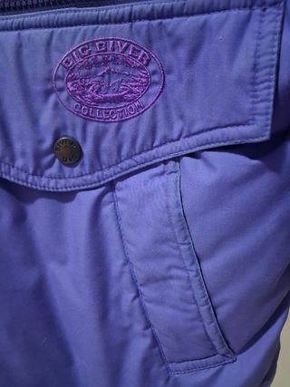 Giubbotto viola e verde