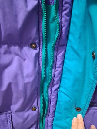 Giubbotto viola e verde