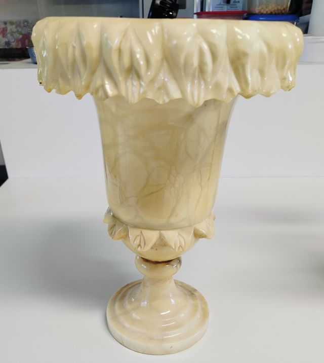 Vari oggetti vintage in vendita