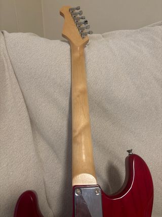 Guitarra Eléctrica Roja y Naranja