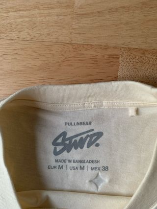 Camiseta Pull and Bear Beige