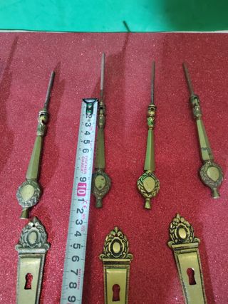 Tiradores antiguos de latón L-23.