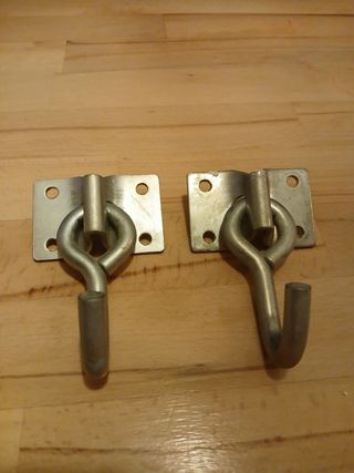 2 Ganchos Resistentes