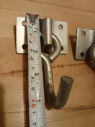 2 Ganchos Resistentes