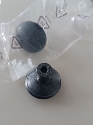 Tiradores redondos negros