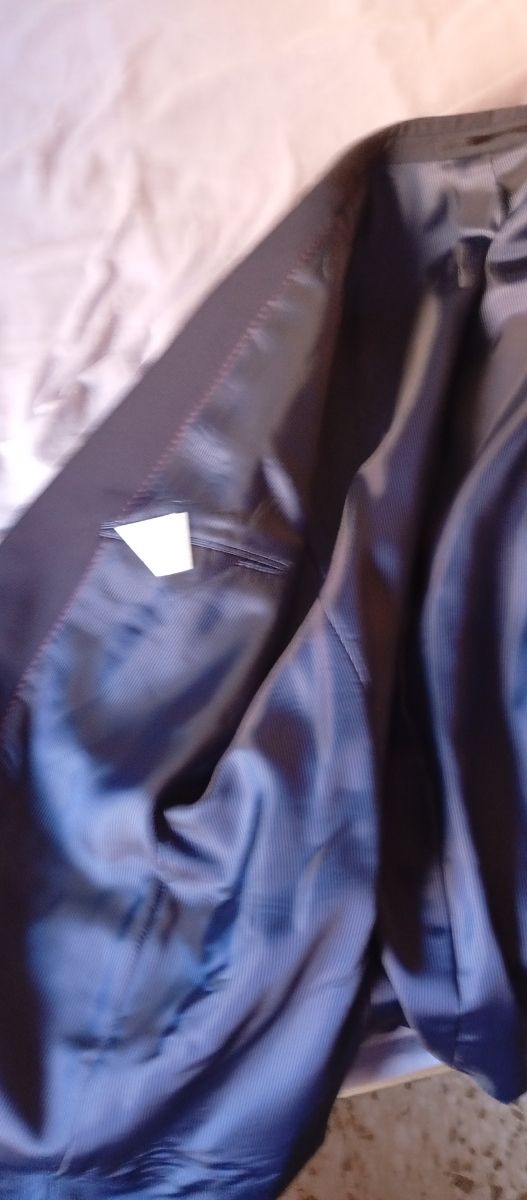 Traje de hombre azul