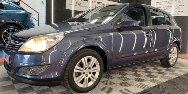 Opel Astra 1.7 CDTi Cosmo