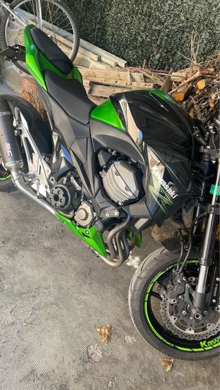 Kawasaki Verde y Negra