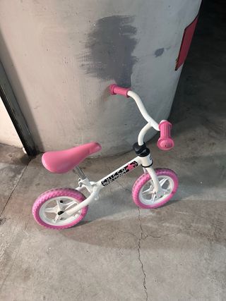 Bicicleta sin pedales Chicco Rosa
