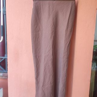 Falda larga marrón chocolate