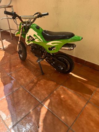 Moto de gasolina para niño