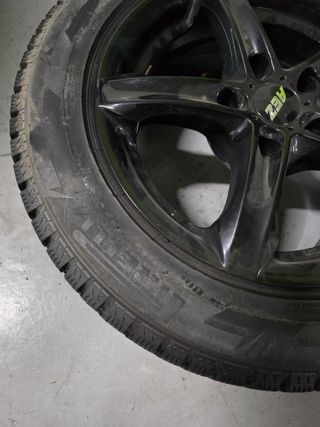 Llantas Toyota Rav 4 205/60R16 neumático con clavo