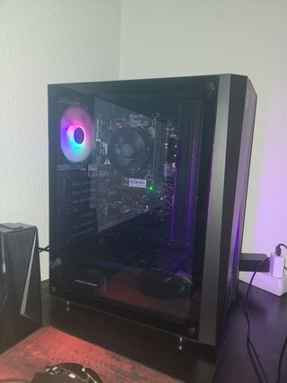 Negociable,Torre PC, Alfombrilla, Teclado y Ratón
