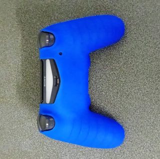 Funda PS4 Camuflaje Azul y Rojo