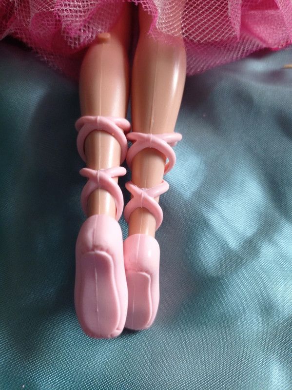 Barbie Mattel 12 Principesse Danzanti Genevieve