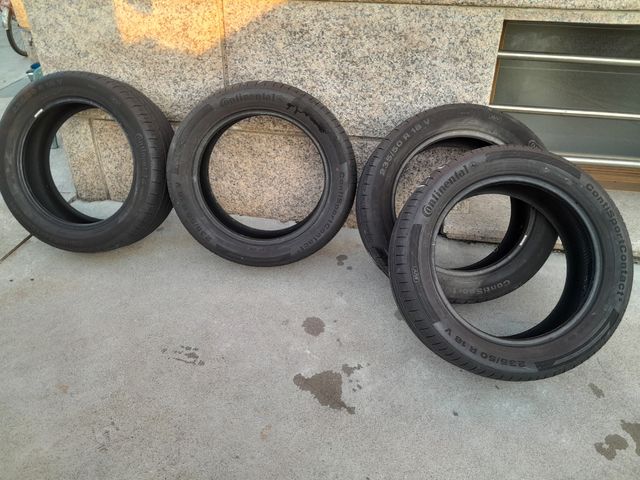 Neumáticos Continental 235/50 R18 97V