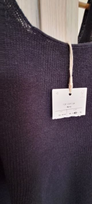 Blusa negra sin mangas talla , M