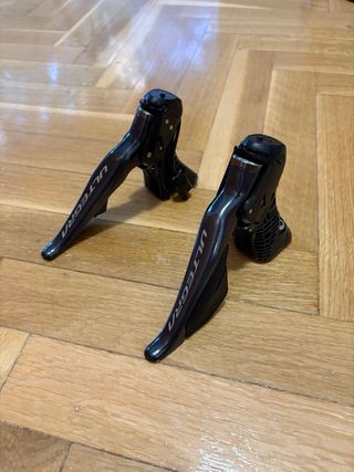 Manetas Shimano Ultegra R8070 Di2 11v