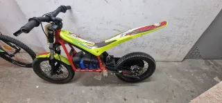 Moto trial niño Mecatecno T12