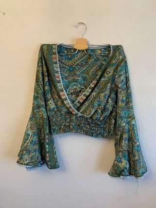 Blusa Verde Estampada Manga Campana