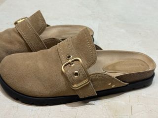 Zuecos de piel Stradivarius