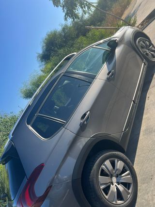 Peugeot 2008 Signature 2019