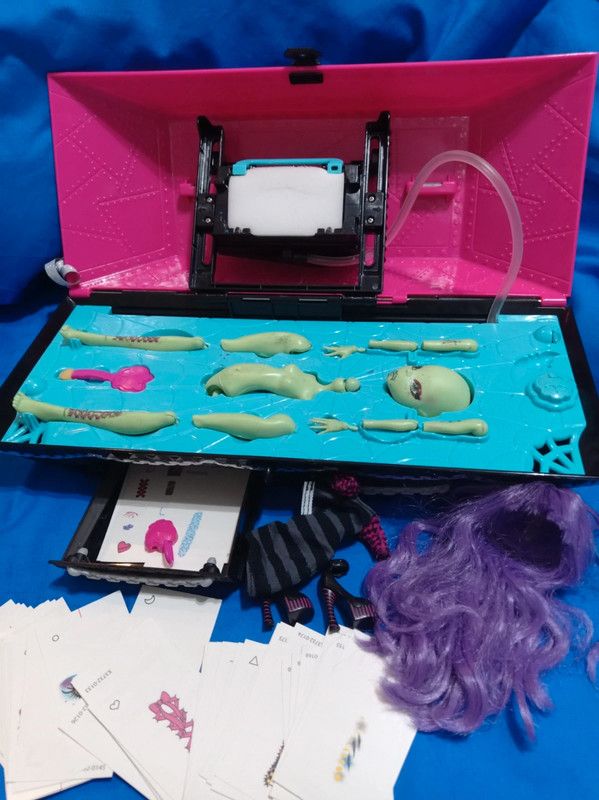 Monster High Create a Monster Box Calza