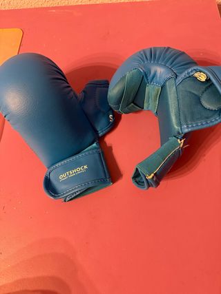 Guantillas de karate Outshock azules talla S