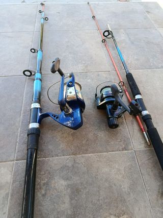 Dos cañas de pescar