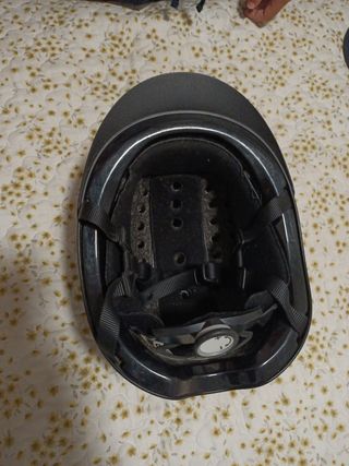 Casco de hípica negro