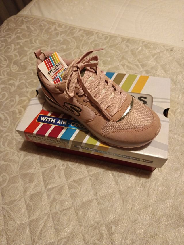 Zapatillas Skechers Talla 37 Rosa y Dorado