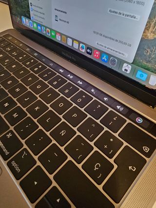 MacBook Pro 13 2018 Touch Bar i5 8GB 256GB