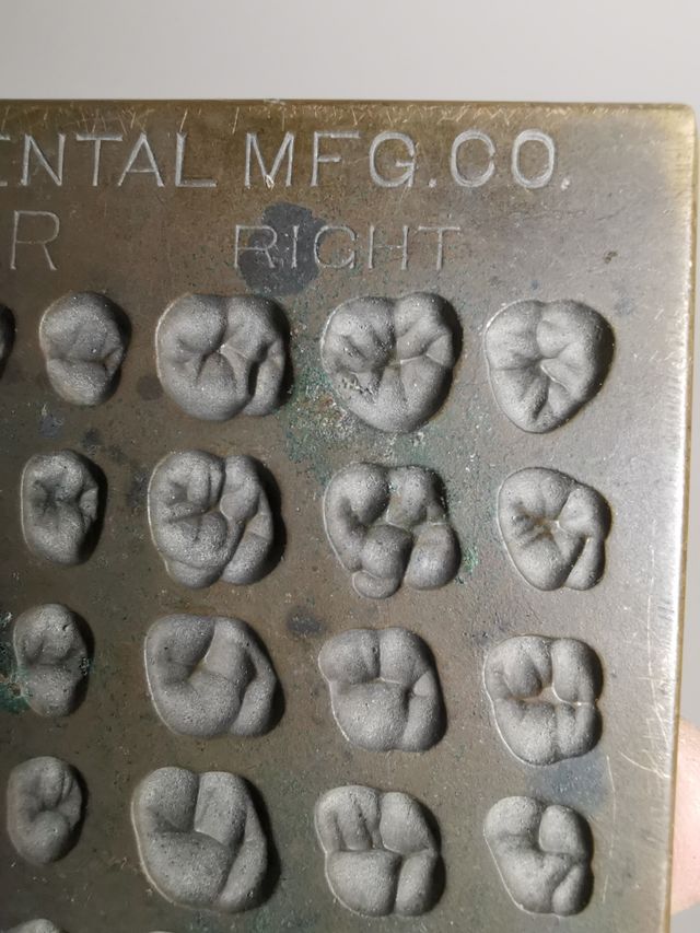 Stampo per copertura dentale SS White