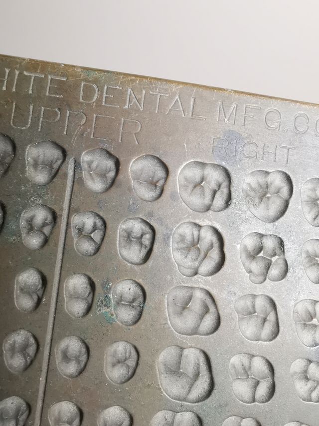 Stampo per copertura dentale SS White